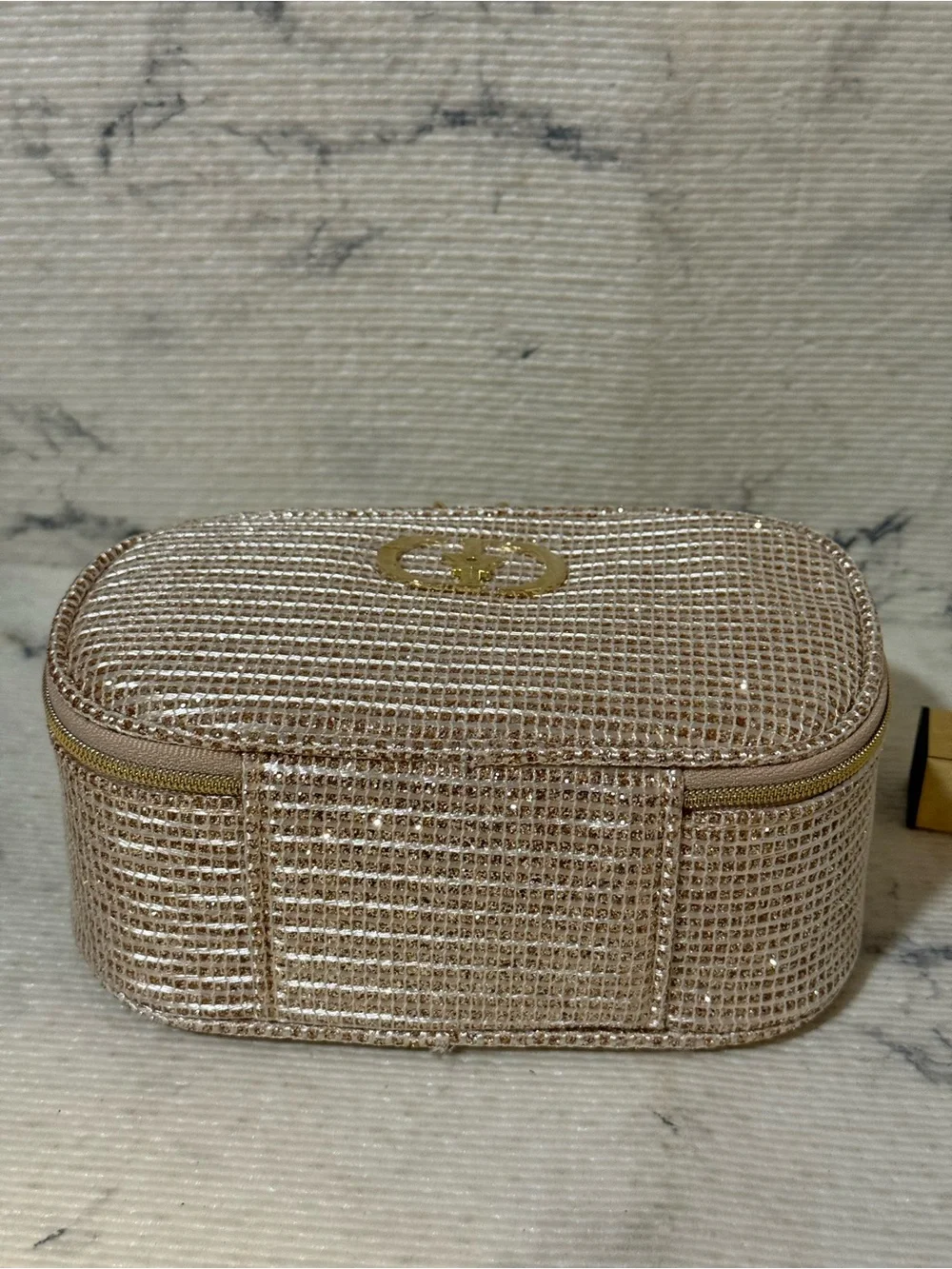 Dior Beauty Sparkly Top-Handle CD Star Accent Cosmetics Case - Picture 8 of 15
